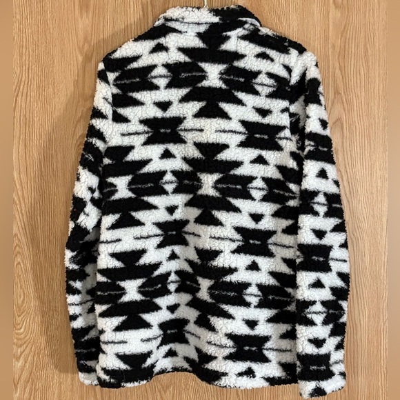 Roper Aztec 1/4 Zip Black and White Polar Fleece Pullover Oversized Jacket - Picture 2 of 5